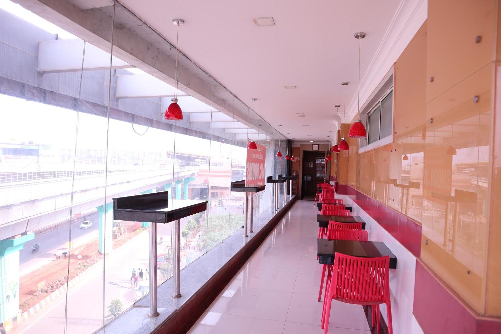 Sri Sai Ram Suites Bangalore Exterior foto