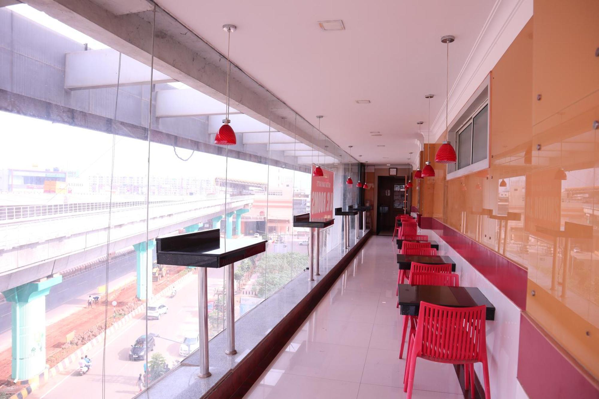 Sri Sai Ram Suites Bangalore Exterior foto